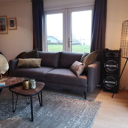 Gezellig Chalet Met Eigen Parkeerplaats, Park In Aanbouw, Geen Wi Fi Villa Molenschot Exterior foto