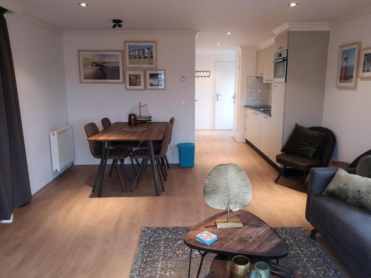Gezellig Chalet Met Eigen Parkeerplaats, Park In Aanbouw, Geen Wi Fi Villa Molenschot Exterior foto